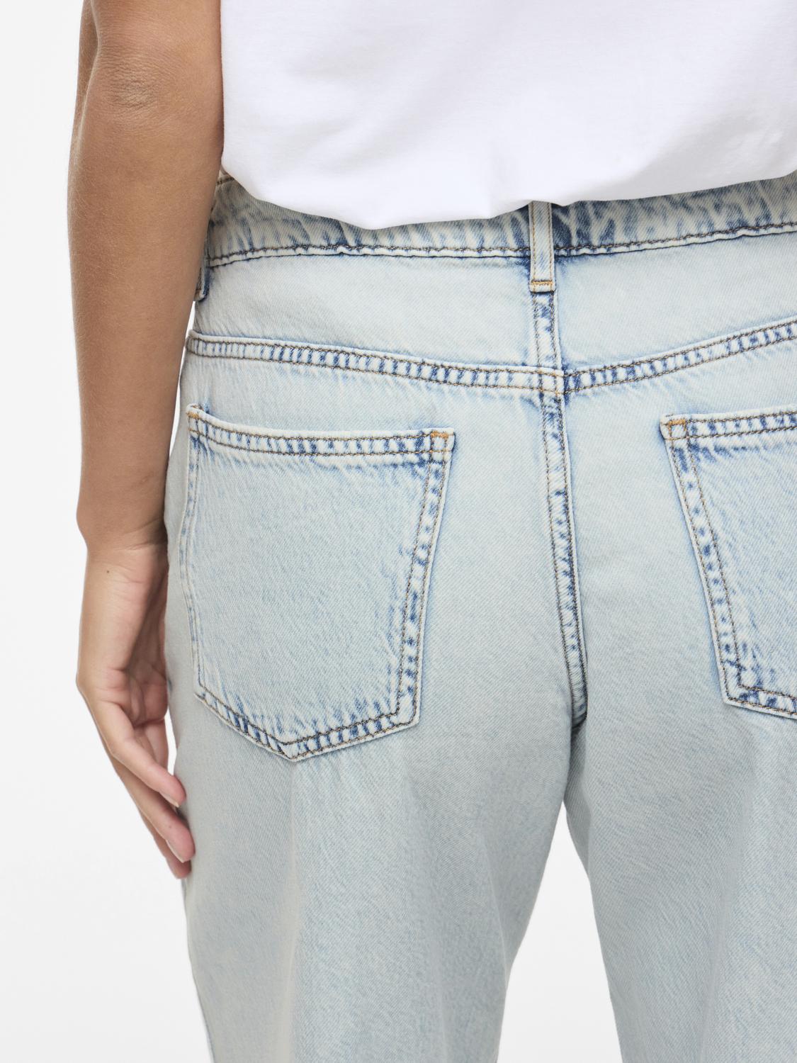 model_shot-detail